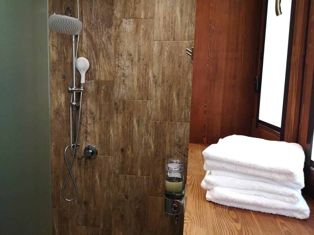 Pinus Villas Lodge With Private Jacuzzi & Phyto-Sauna Retreat Zheleznitsa Exterior photo